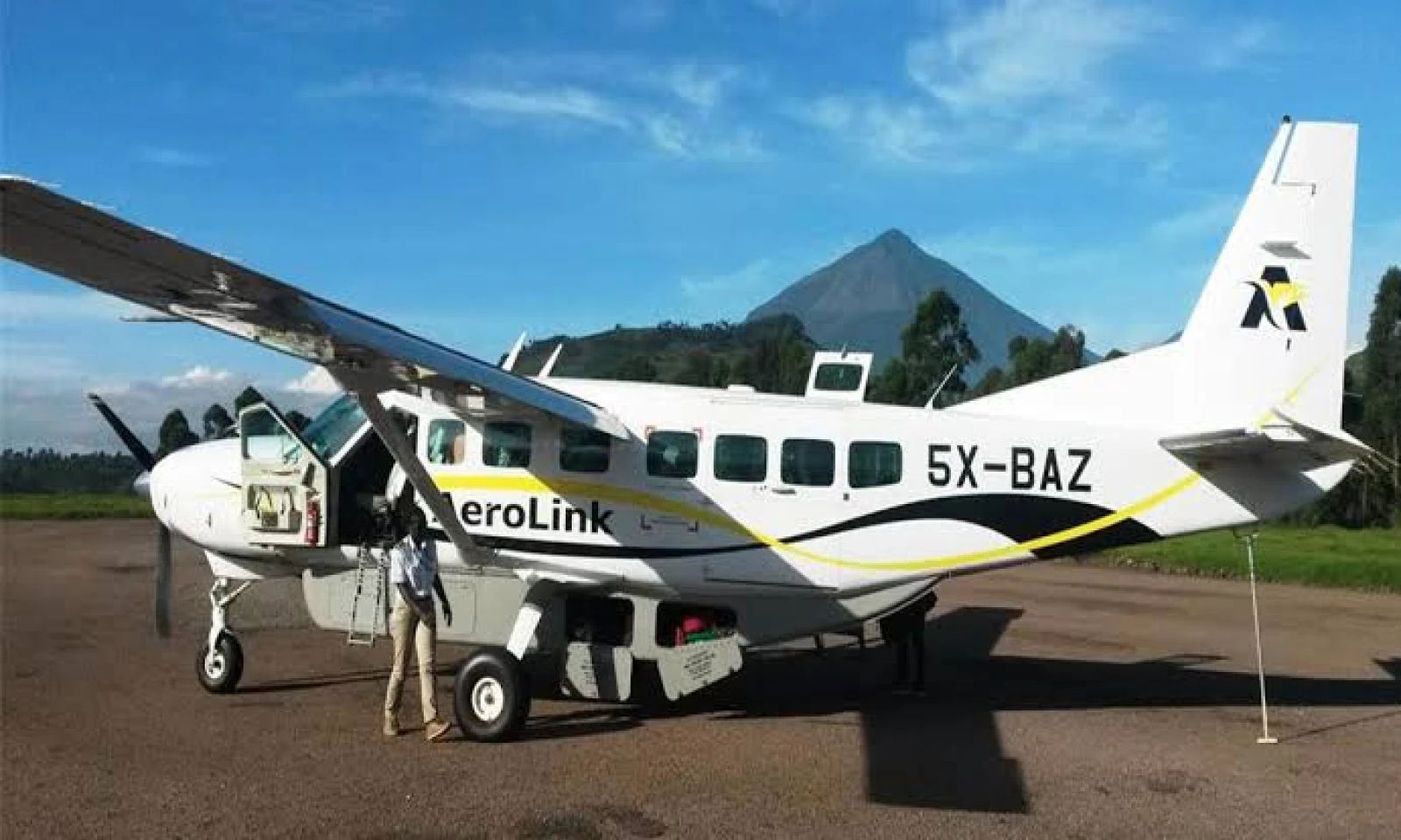 Bwindi → Entebbe – Return Through Uganda’s Heartland