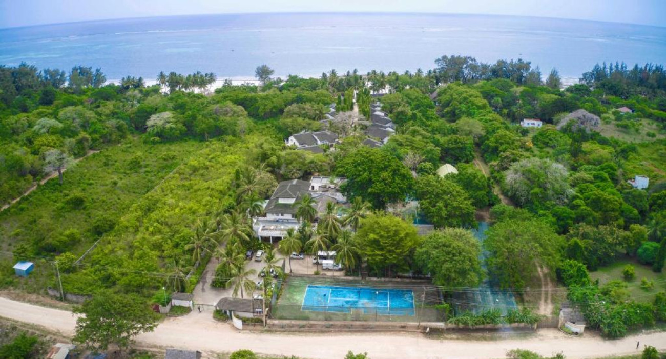 Pinewood Beach Resort &amp; Spa 