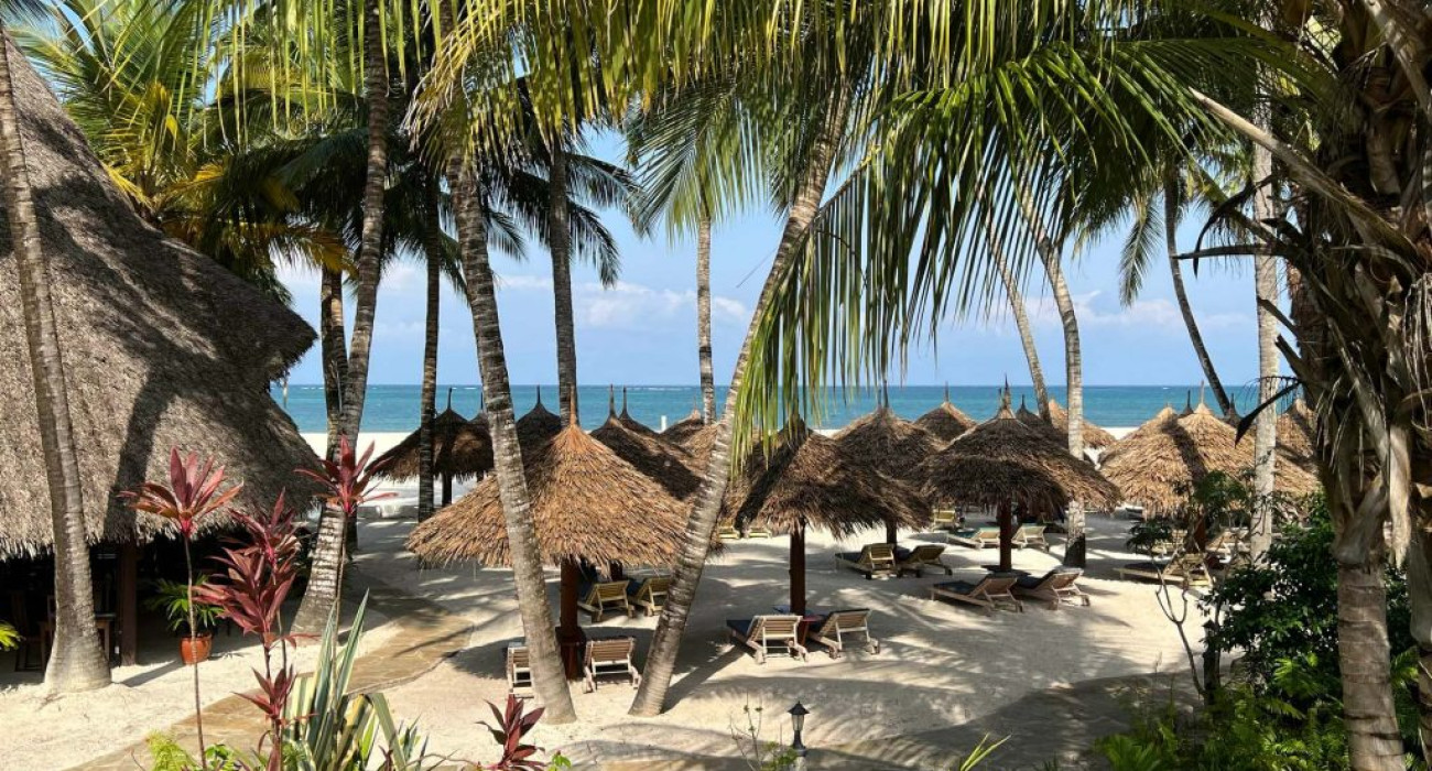 Pinewood Beach Resort &amp; Spa 