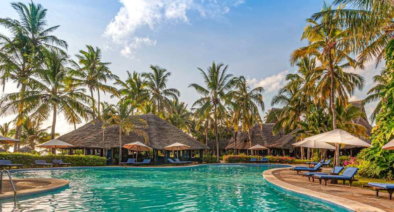 Breezes Beach Club & Spa