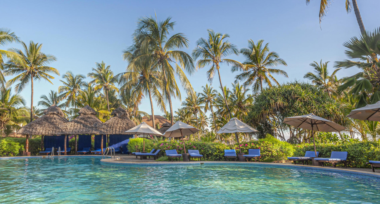 Breezes Beach Club & Spa