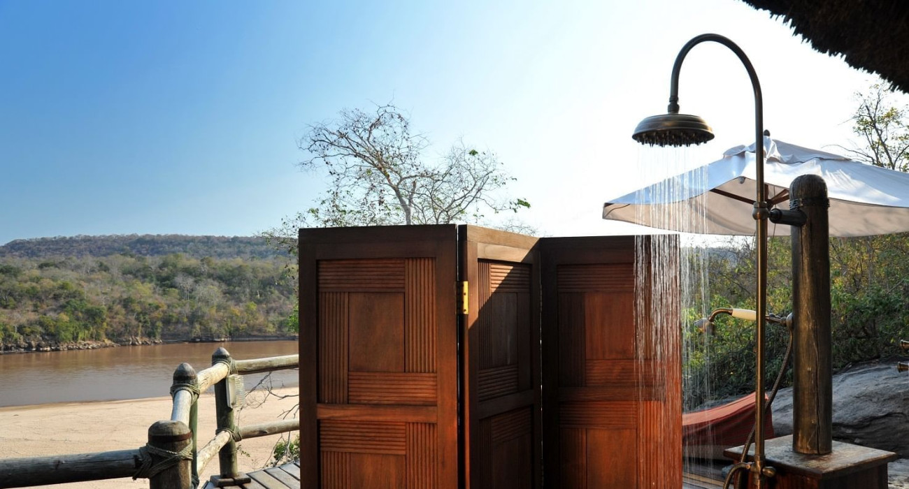 Serena Mivumo River Lodge