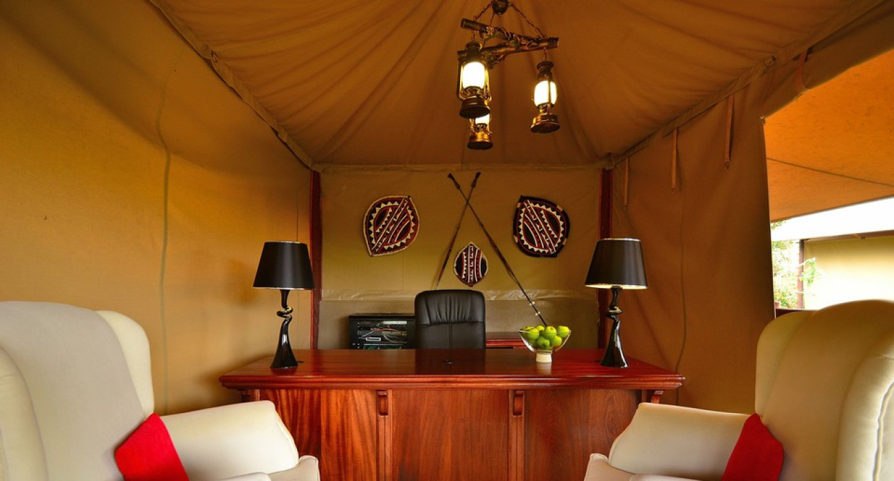 Kiboko Luxury Camp