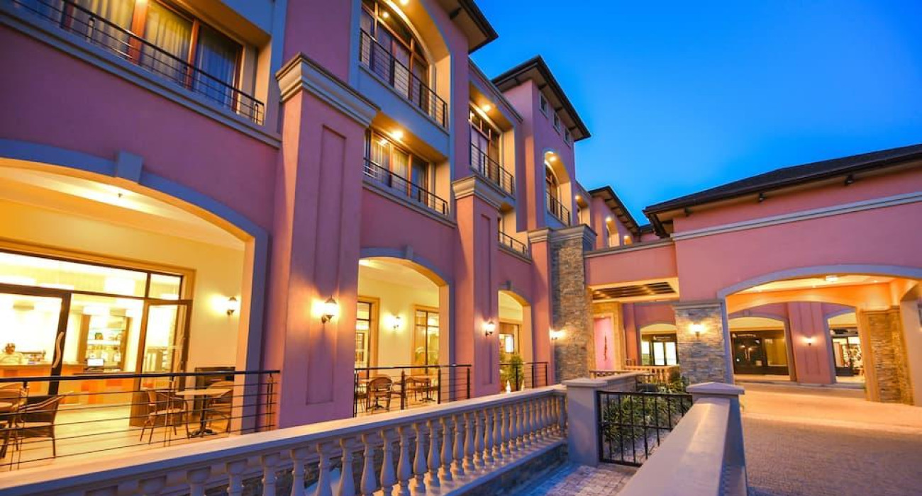 Mestil Hotel & Residences