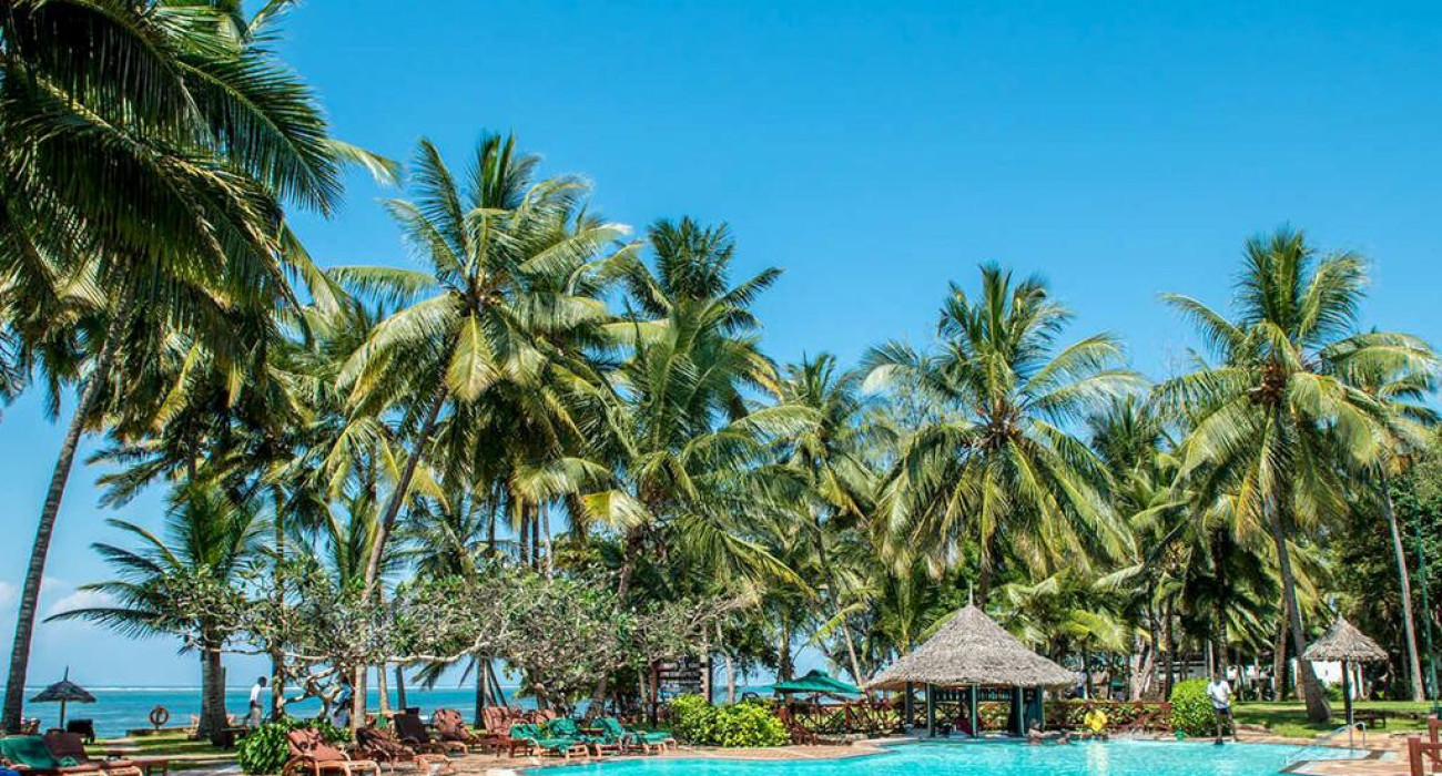 Jacaranda Indian Ocean Beach Resort