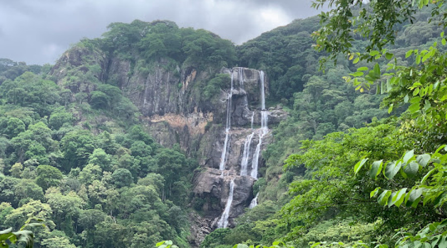 Sanje Waterfalls – Udzungwa Mountains National Park