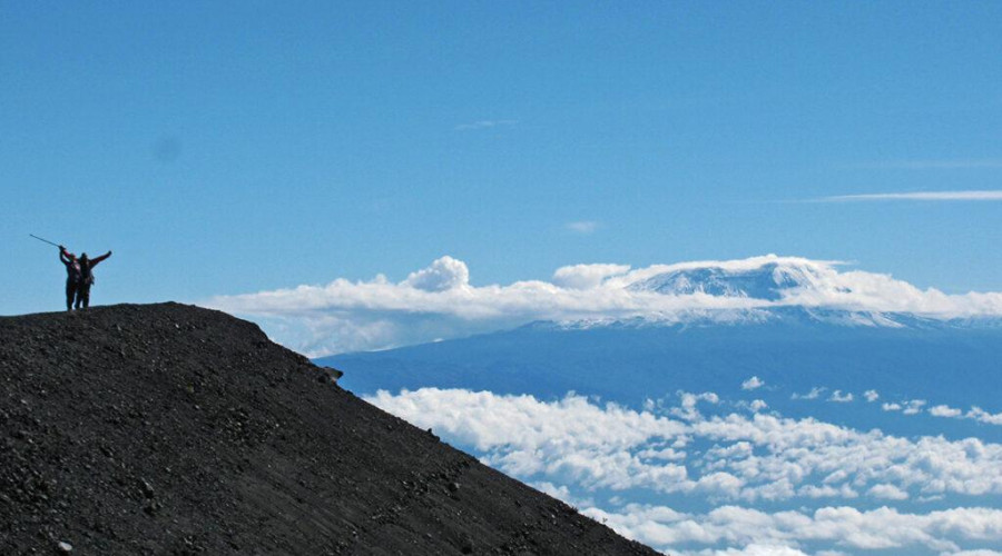 Best Time to Climb Mount Meru
