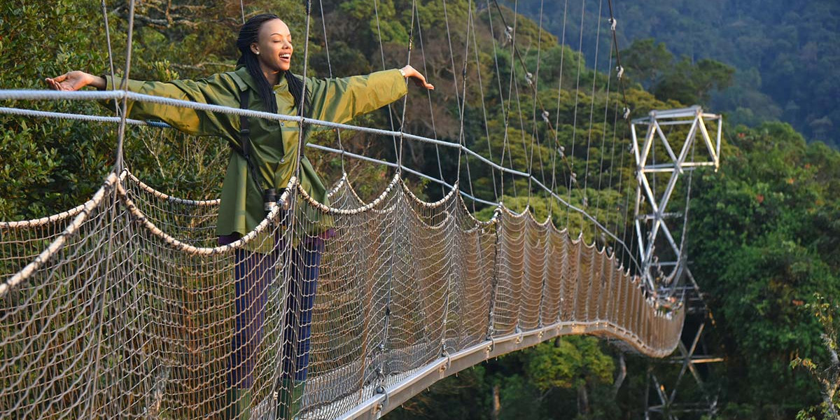 9. Favorable Climate Year-Round