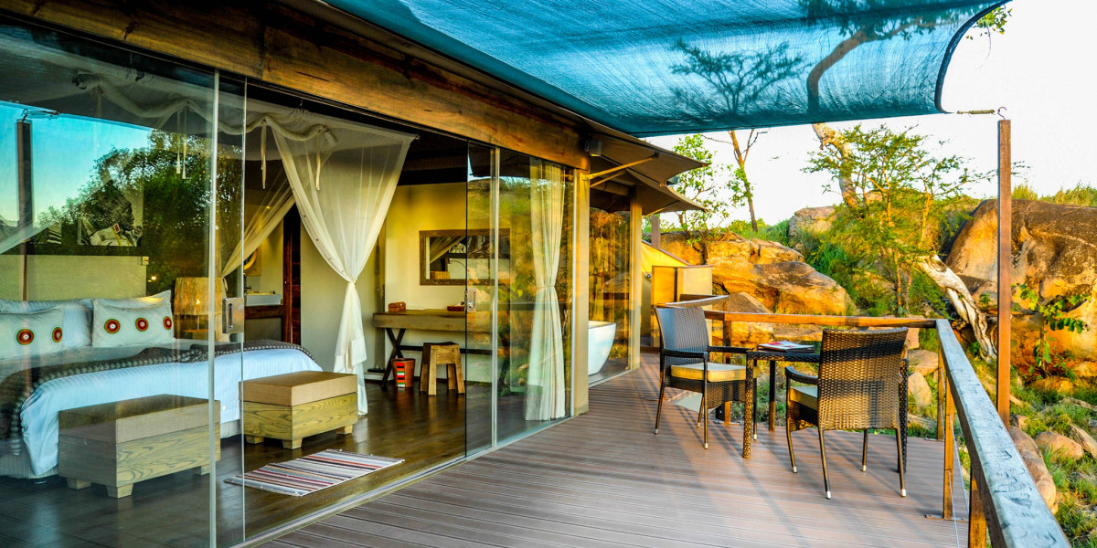 Luxury Lodges for River Crossing Safaris